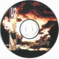 1992-08-23-Foxboro-BonoBreaksTheWindOverBoston-CD2a.jpg